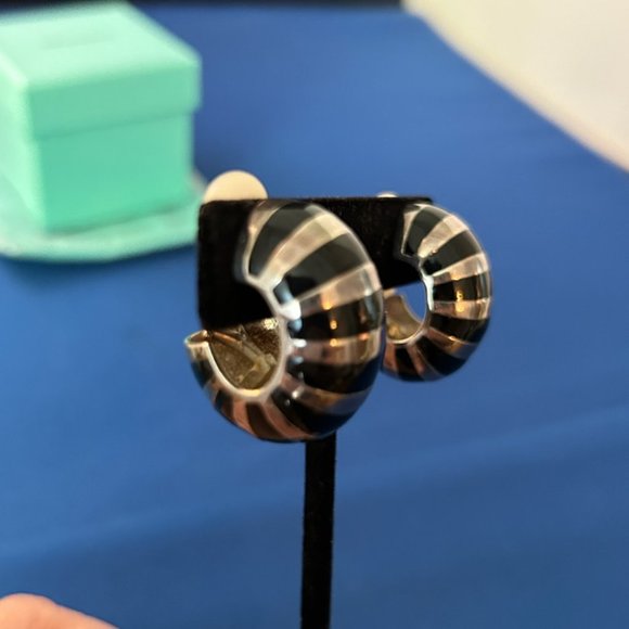 Vintage Tiffany & Co 925 Silver Black Blue Enamel Shrimp Omega Earrings - Picture 6 of 14